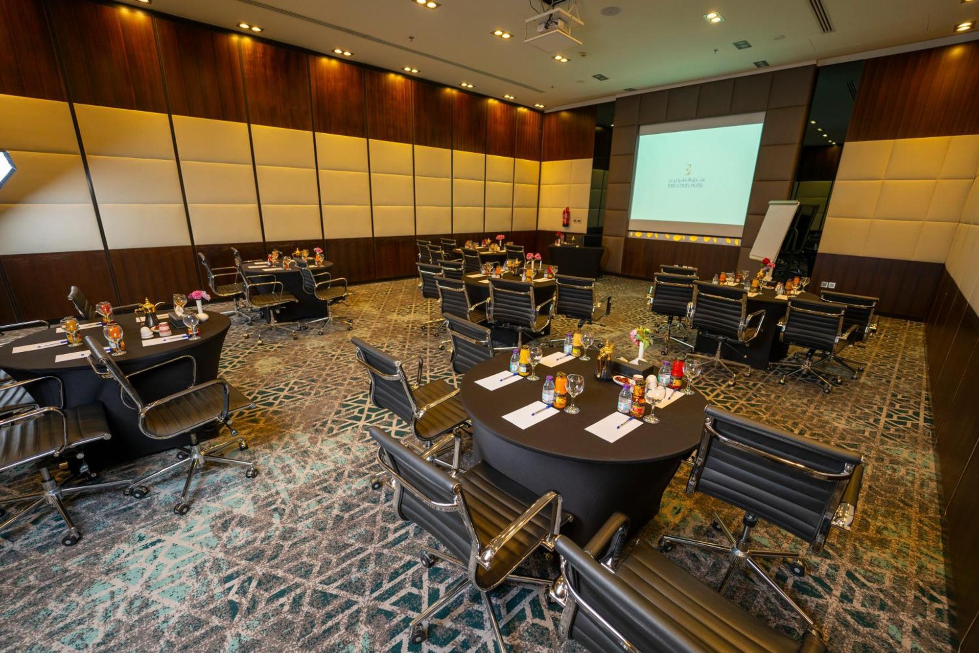 Executives Hotel - Kafd Riaad Buitenkant foto